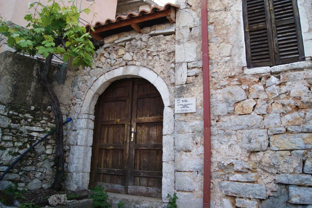 Apartamento Vila Milo Vuno Exterior foto